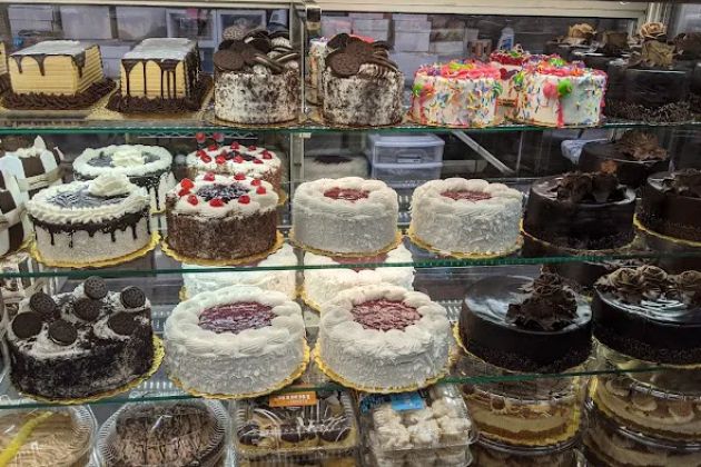 Shloimy's Heimishe Bakery