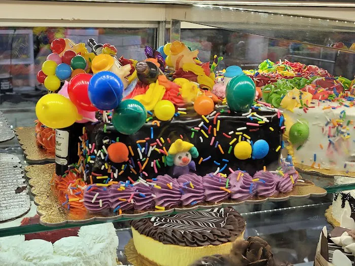 Shloimy's Heimishe Bakery Picture 3