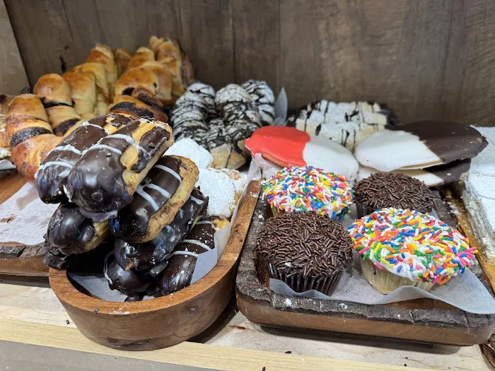 Sanders Bakery Picture 5