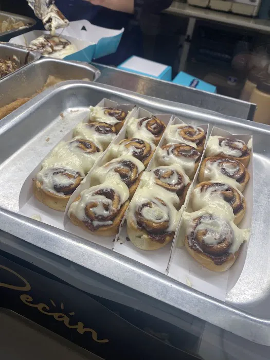 Cinnabon Picture 5