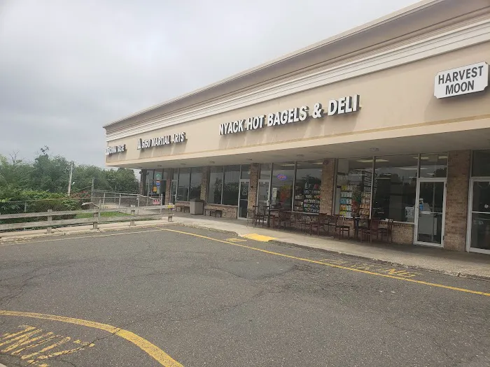 Nyack Hot Bagels and Deli Picture 1