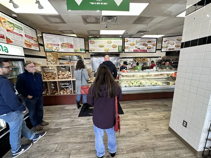 Nyack Hot Bagels and Deli Picture 9