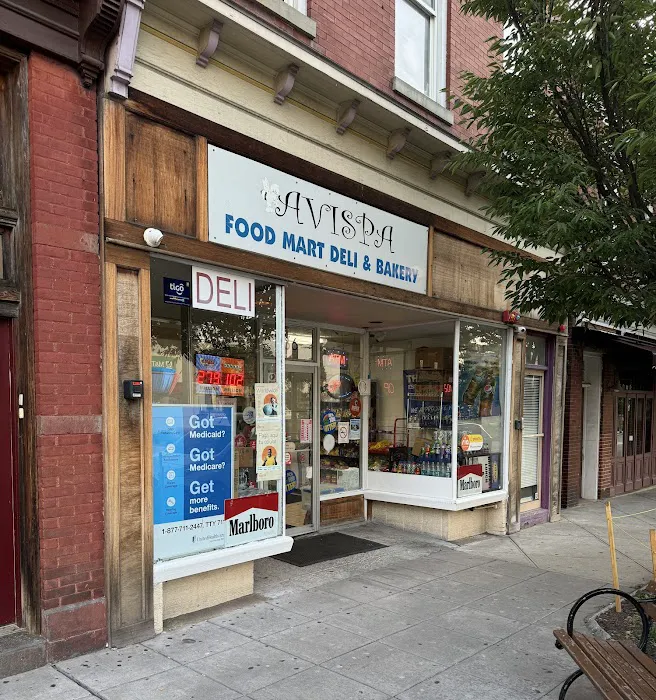 Avispa Food Mart Deli & Bakery Picture 4