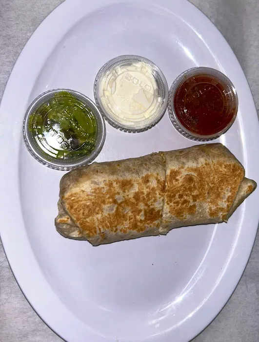 Avispa Food Mart Deli & Bakery Picture 5
