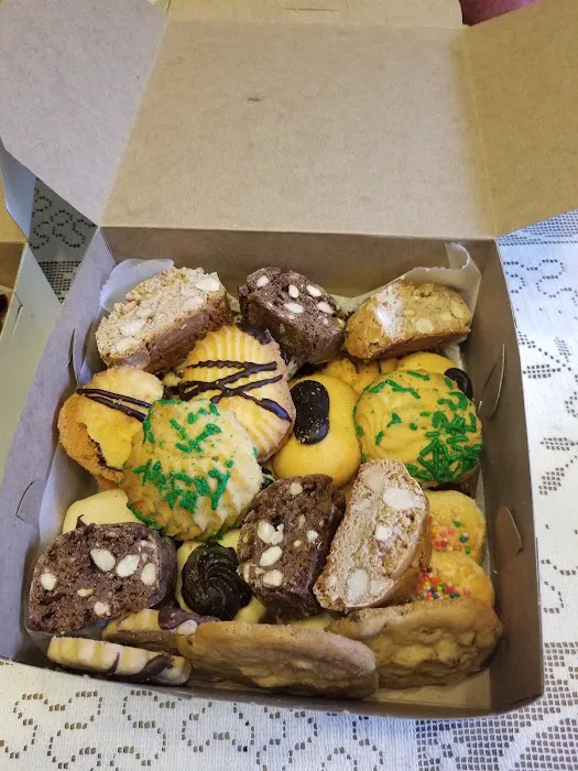 Artuso & Sons Bakery Picture 4