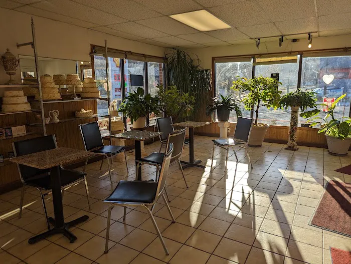 Lombardi's Bakery Picture 5