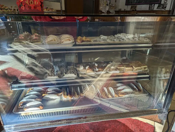 Lombardi's Bakery Picture 7