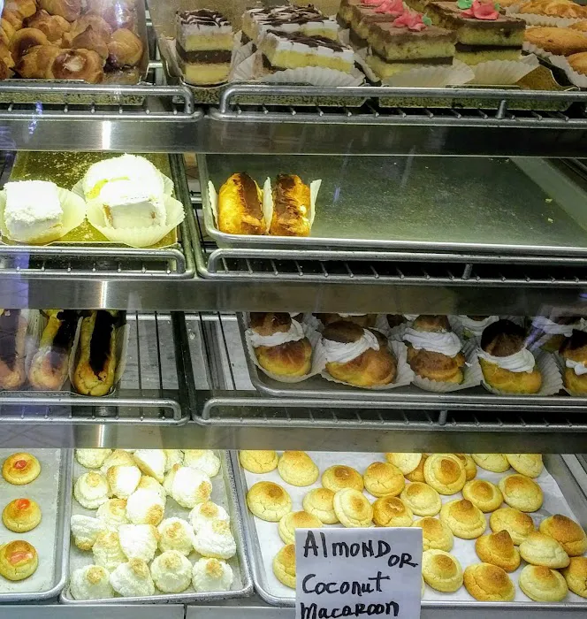 Lombardi's Bakery Picture 10