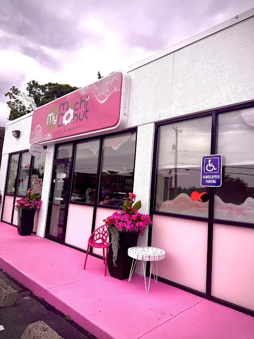 The Mochi Donut Cafe&Bakery Picture 4