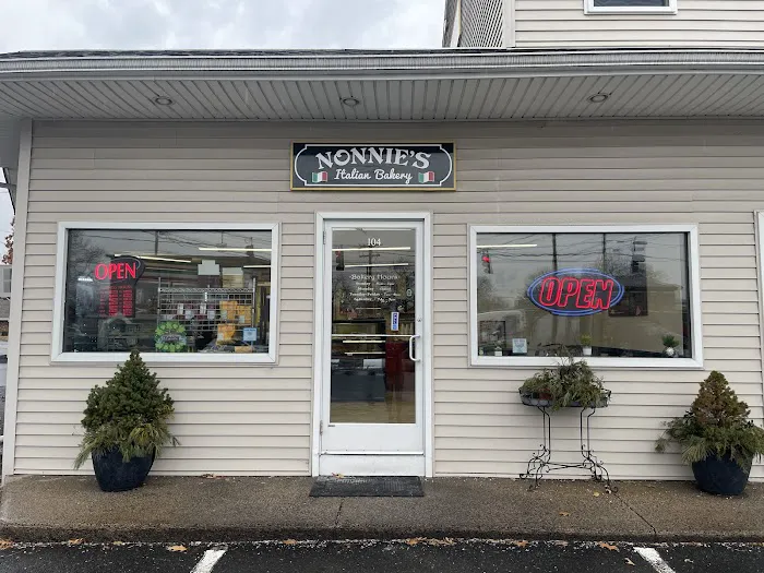 Nonnie's Italian Bakery Picture 1