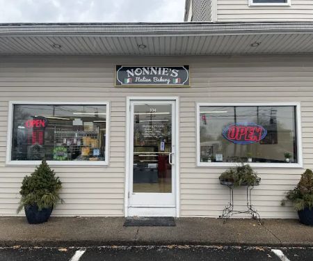 Nonnie's Italian Bakery