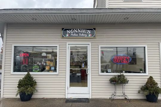 Nonnie's Italian Bakery