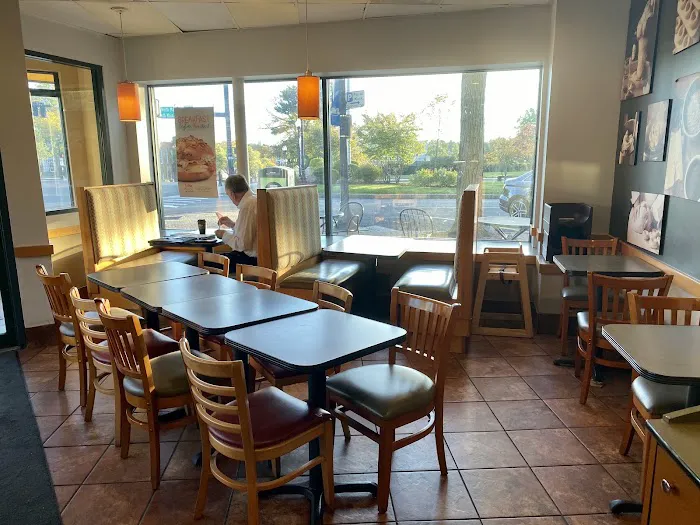 Bruegger's Bagels Picture 7