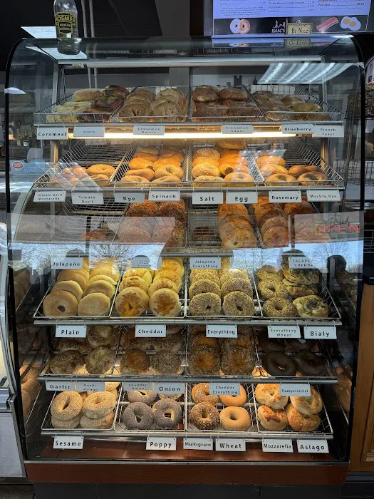 Isaac's Bagel Cafe Picture 5
