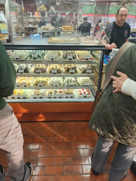 Russo Pastry Shop Inc Picture 7