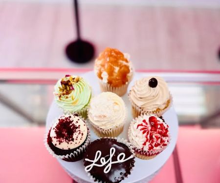 Ladylelekrumb Bake Shop