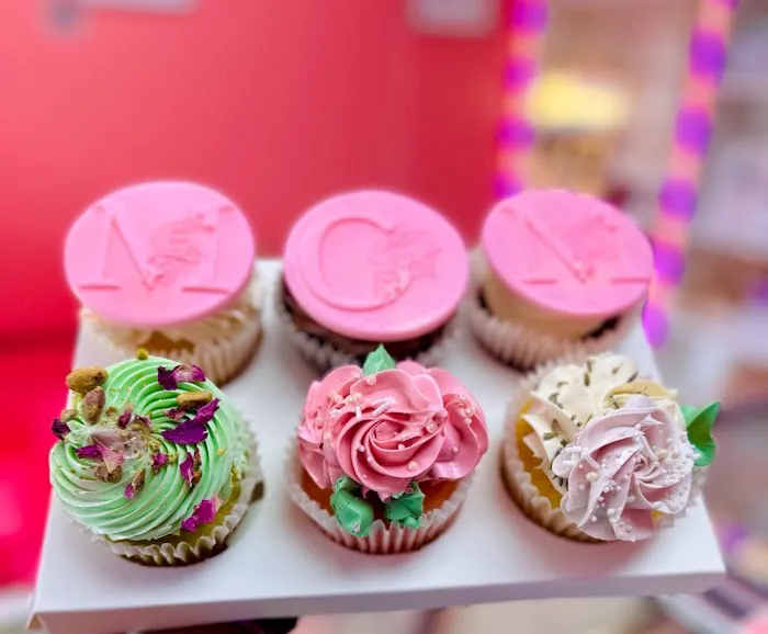 Ladylelekrumb Bake Shop Picture 9