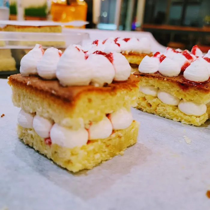 Bossi's Bakery & Cafe' Kosher Picture 10