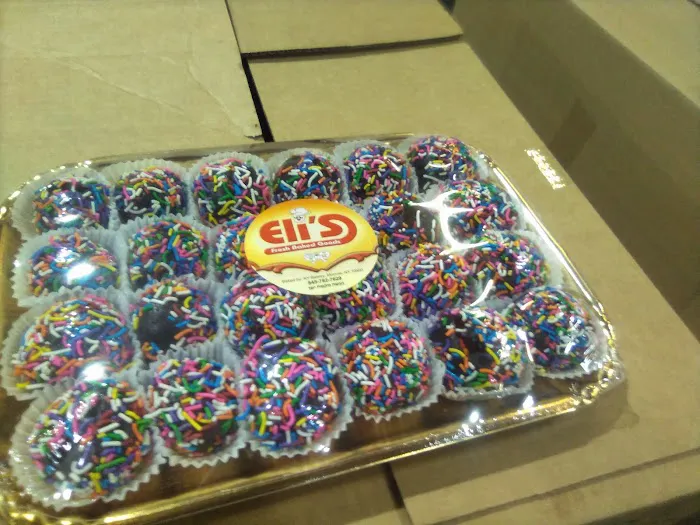 Kiryas Joel Famous Bakery Picture 8