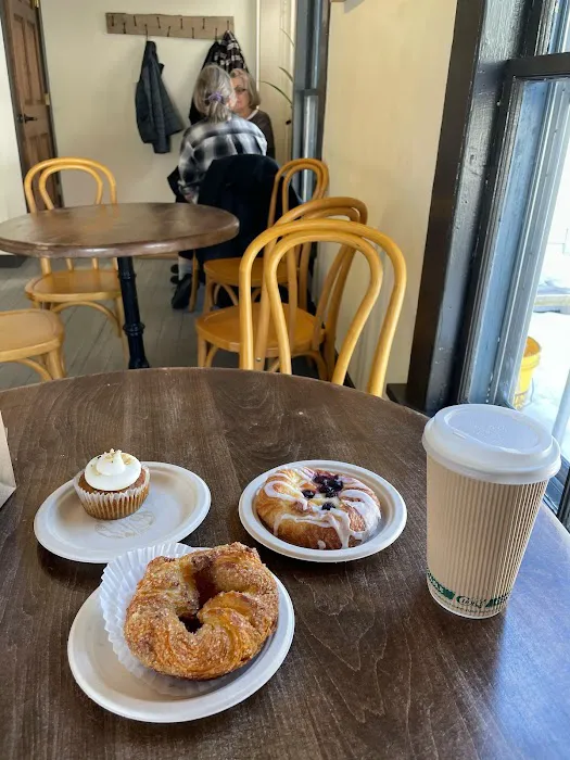 Sweet William's Coffee Shop & Bakery Picture 9