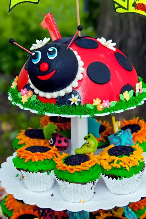 Custom Cakes by Ann Marie Picture 4