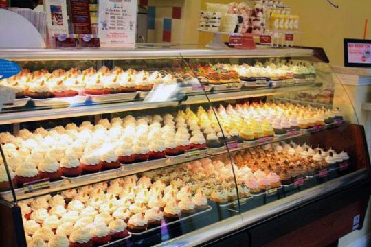 Cupcake Charlie's
