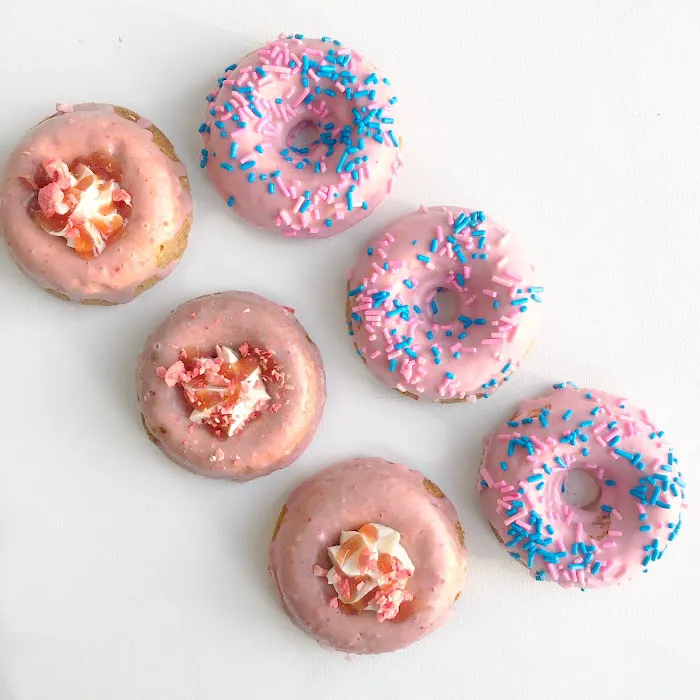 Pure Love Bakery Picture 1