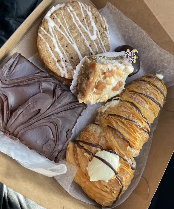 Francesco's Italian Bakery Picture 5