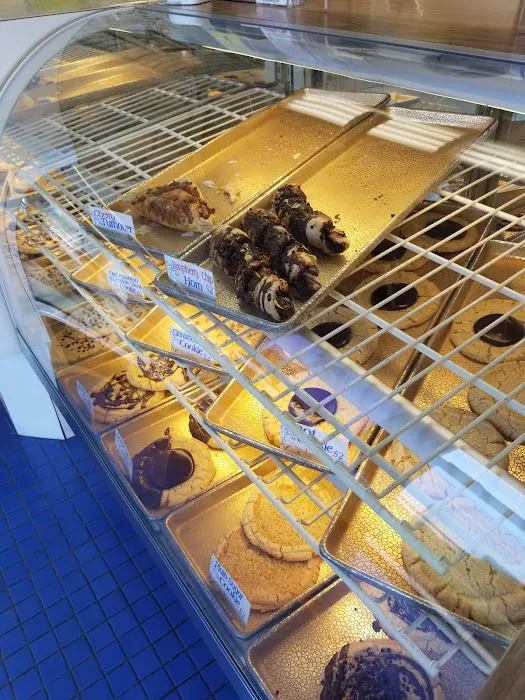 Bakery Plus Picture 4
