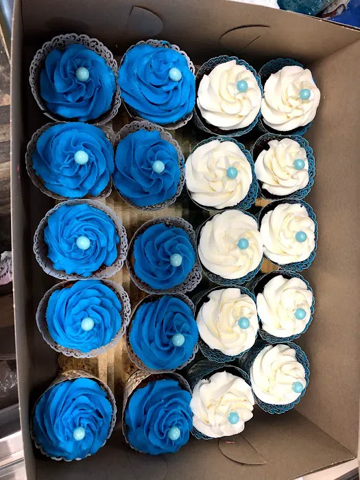 LaLima's Bakery Picture 9