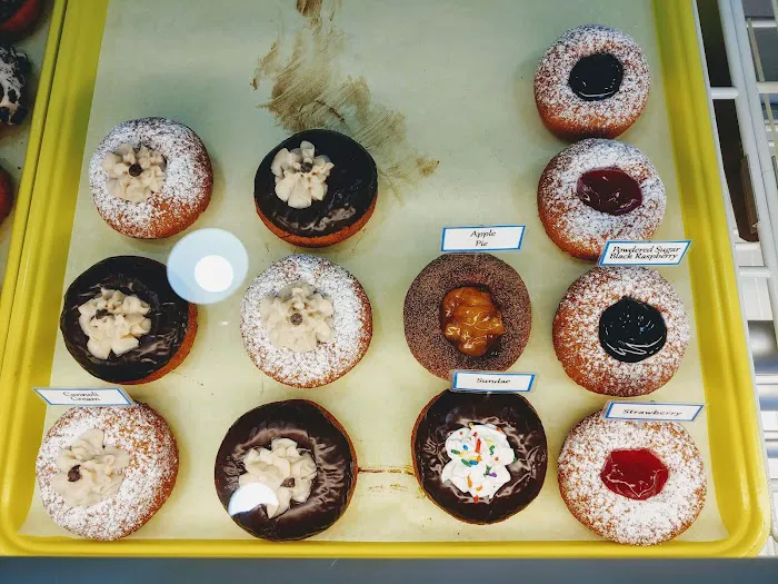 Dave’s Daylight Donuts Picture 8