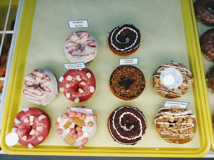Dave’s Daylight Donuts Picture 7