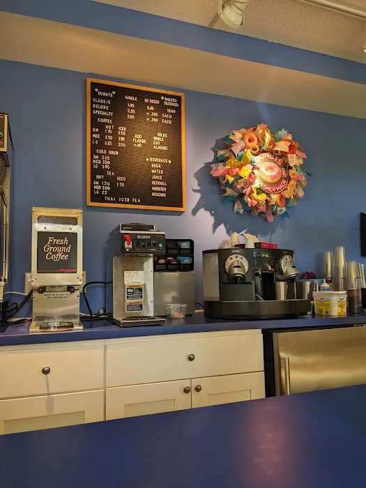 Dave’s Daylight Donuts Picture 4