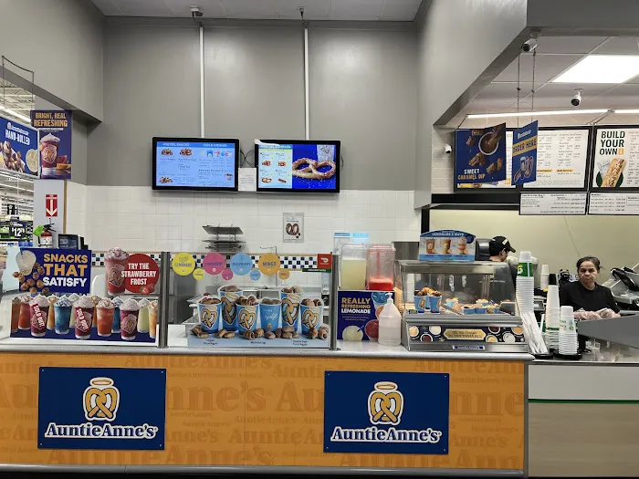 Auntie Anne's Picture 3