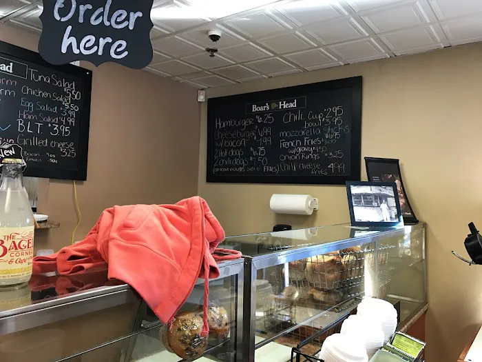 The bagel Corner and Cafe Picture 9