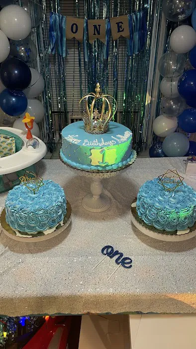 Luna Cakes Picture 7