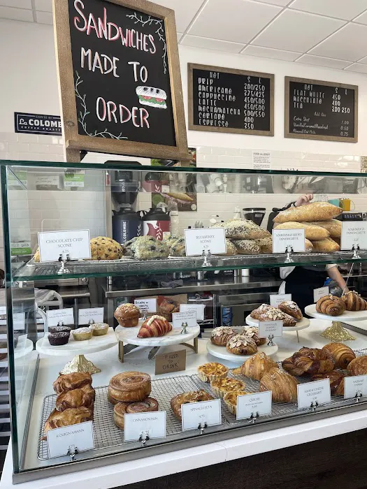 Maia's Bakery Picture 10