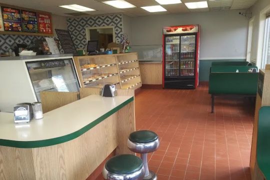 Lukeu2019s Donut & Grill