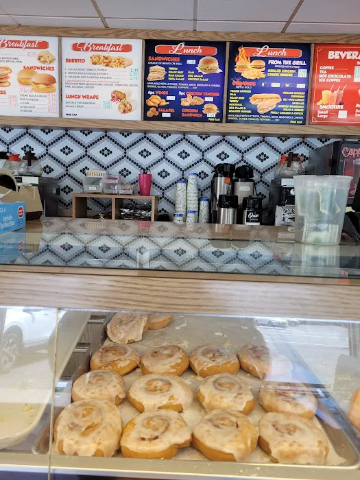 Luke’s Donut & Grill Picture 4