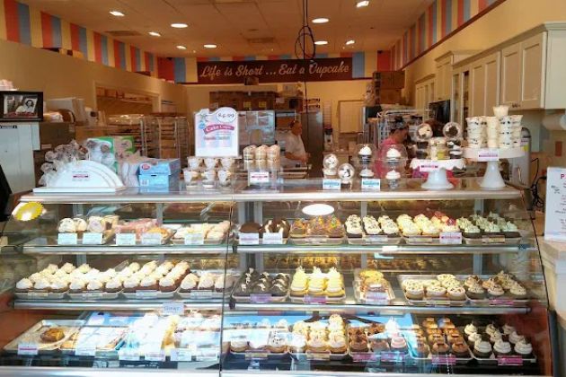 Cupcake Charlie's
