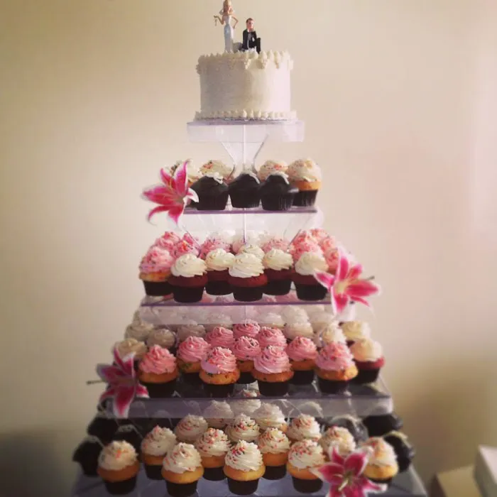 Cupcake Charlie's Picture 8