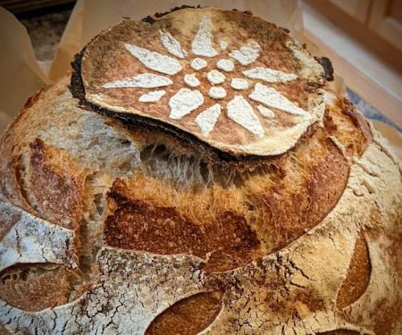 Luna Bread