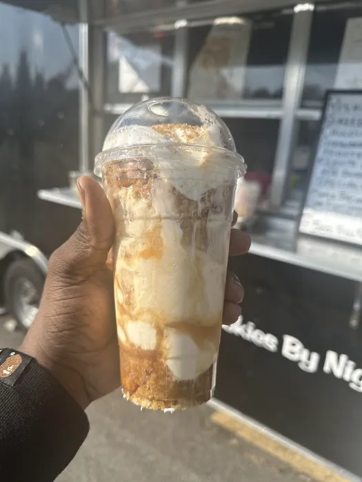 Sweet Kneads Bake Truck Picture 7