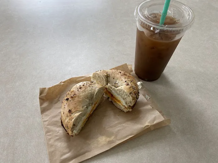 Bridgewater Bagel & Coffee Picture 7