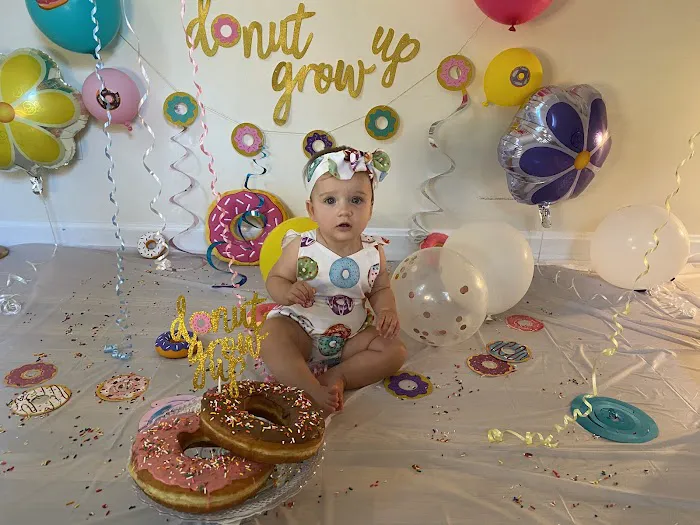 N and J Donuts Picture 1