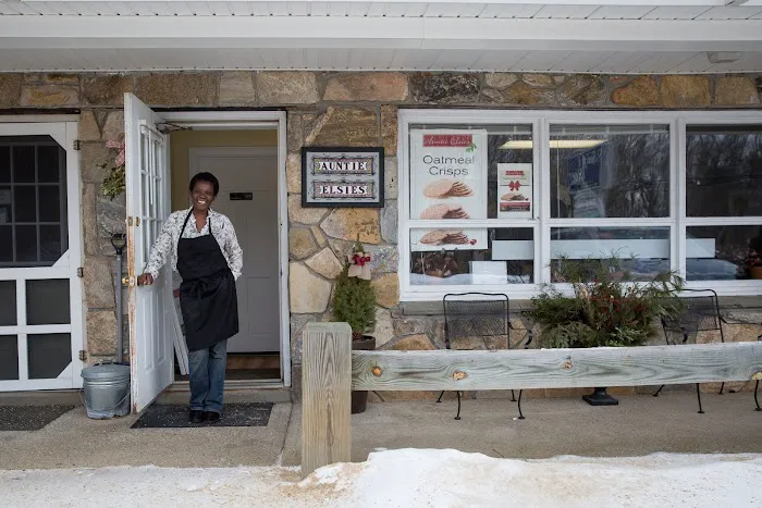 Auntie Elsie's Oatmeal Crisps (Weekend Bake Shop) Picture 10