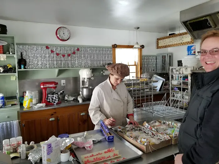 June's Bakeshop Picture 3