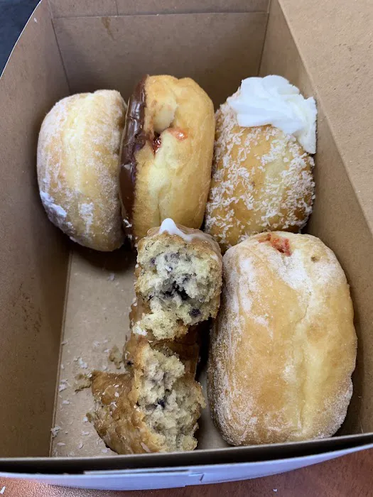 Dippin Donuts Picture 3