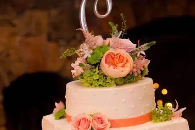Custom Wedding Cakes By Penny