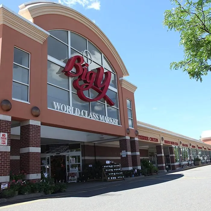 Big Y Bakery Picture 1